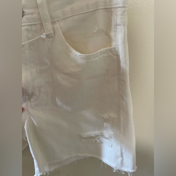 ✨NWT JBD White Denim Distressed Shorts Size M - Picture 7 of 13